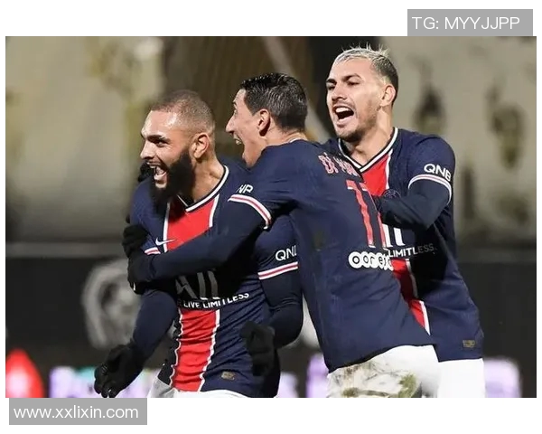 多特蒙德与巴黎圣日耳曼激战正酣比分悬念引发球迷热议 多特蒙德与巴黎圣日耳曼激战正酣比分悬念引发球迷热议