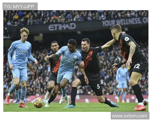 曼城与埃弗顿比赛延期的具体时间及原因分析