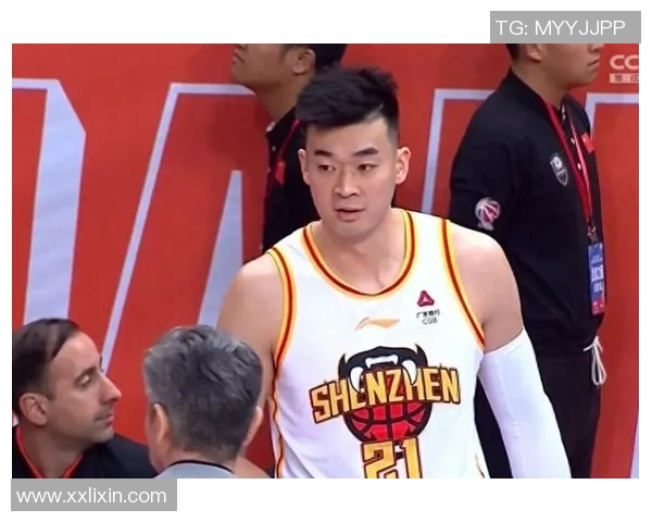 李慕豪：从篮球新星到职业生涯的辉煌历程与未来展望