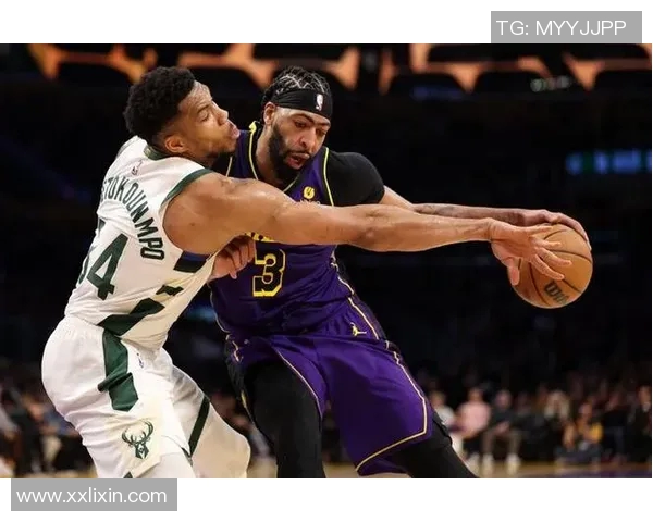 湖人对决雄鹿精彩全场集锦回顾，感受篮球盛宴的激情与魅力