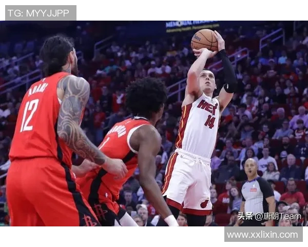 泰勒希罗在NBA赛季中的精彩表现与未来发展潜力分析