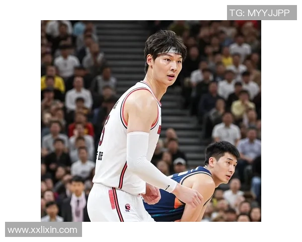 王哲林的篮球之路:从青涩少年到CBA巨星的成长历程与辉煌成就 王哲林的篮球之路:从青涩少年到CBA巨星的成长历程与辉煌成就