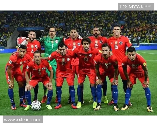 天皇杯决战浦和红钻与鹿岛鹿角激烈对抗展现足球魅力