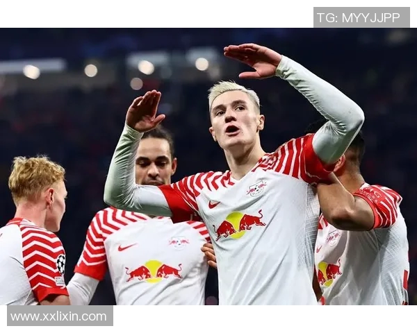 谢什科的传奇人生与足球之路:从草根到顶尖球员的奋斗故事 谢什科的传奇人生与足球之路:从草根到顶尖球员的奋斗故事