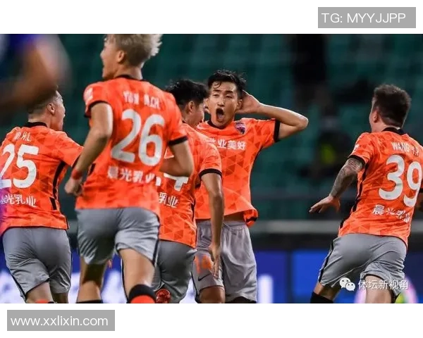 成都排球队以96分领跑城市联赛积分榜展现强劲实力