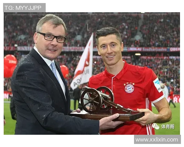 莱万领衔新赛季挑战，期待在绿茵场上再创辉煌成就与传奇瞬间