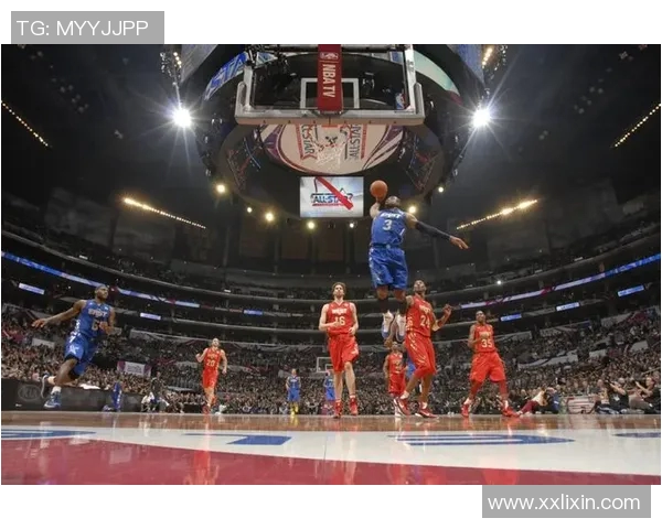 明星砸篮球引发热议球场上的激情与娱乐交织成精彩瞬间